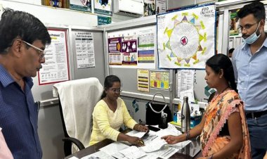 सीएमएचओ ने लोहण्डीगुड़ा ब्लॉक में निश्चय निरामय अभियान का लिया जायजा