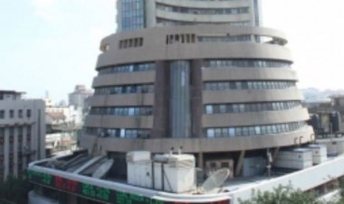 वैश्विक संकेतों का असर, सेंसेक्स 81,748 पर लाल निशान में बंद