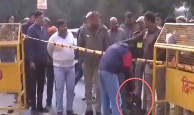 दिल्ली में बीजेपी दफ्तर के पास मिला लावारिस बैग, इलाके में हड़कंप; पुलिस जांच में जुटी