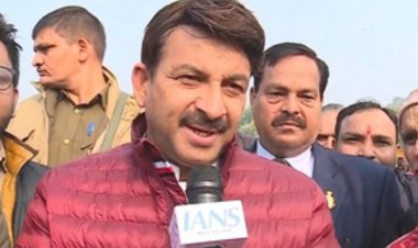 दिल्ली सरकार आम लोगों के साथ बहुत बड़ी धोखाधड़ी कर रही : मनोज तिवारी