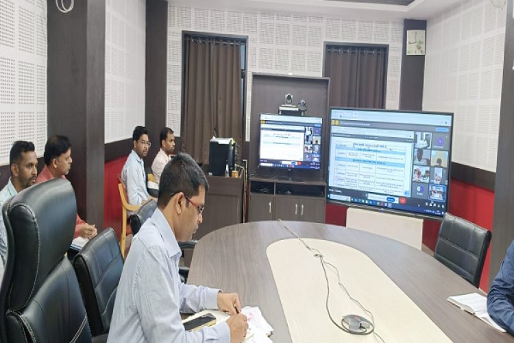 कलेक्टर ने ली समय सीमा की बैठक, दिए ये निर्देश...