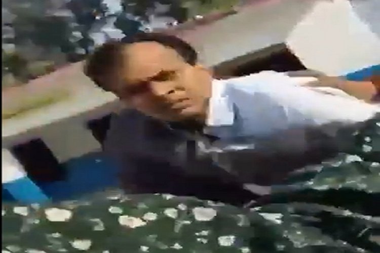 शिक्षक की शर्मनाक हरकत: पिटाई की शिकायत पर परिजन पर चाकू से हमला...