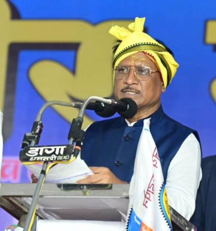 इतिहास में वही याद रखे जाते हैं, जो कठिन परिस्थिति में अपने लोगों के साथ खड़े होते है : मुख्यमंत्री श्री विष्णु देव साय, आदिवासी समाज के विराट वीर मेला में शामिल हुए मुख्यमंत्री श्री विष्णुदेव साय, महिला सदन और पेयजल व्यवस्था के लिए 50 लाख रूपए की घोषणा, नवा रायपुर के इंटरनेशनल क्रिकेट स्टेडियम में लगेगी शहीद वीर नारायण सिंह की भव्य प्रतिमा