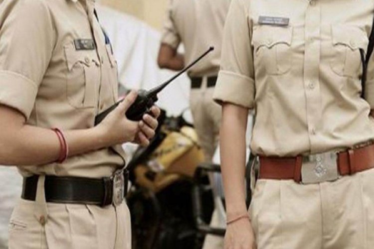 प्रधान आरक्षक ने टीआई को भेजा मैसेज... दो स्टार वाला ऊपर चला गया, अब तीन स्टार वाला भी वहीं जाएगा