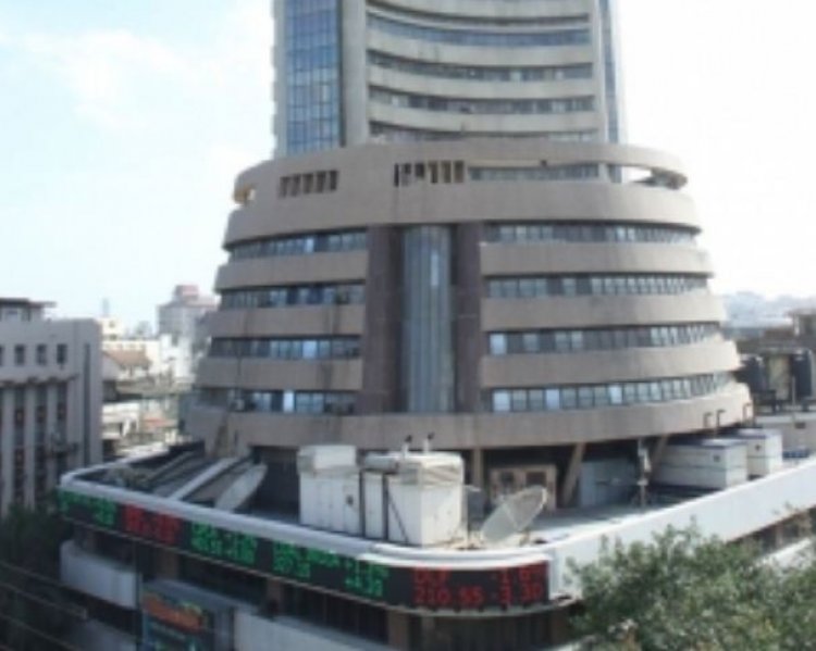 बढ़ती वैश्विक चिंताओं के बीच शेयर बाजार में भारी गिरावट, सेंसेक्स-निफ्टी 1 प्रतिशत से ज्यादा गिरे