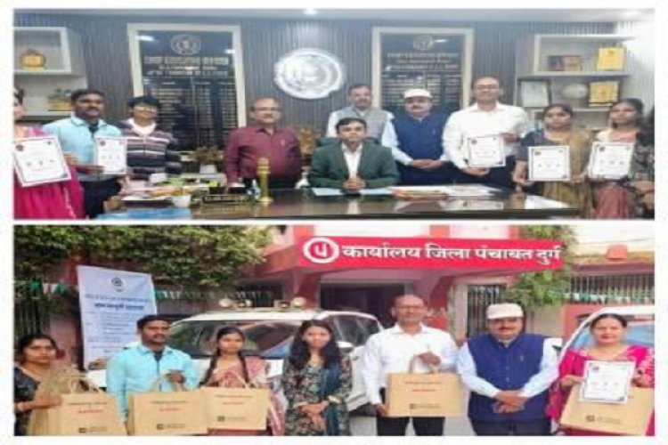 नवाचारी शिक्षकों को विनोबा पुरस्कार से किया गया सम्मानित