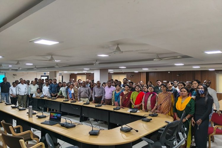 किन्नरों को समाज में समानता और सम्मान का अधिकार दिया