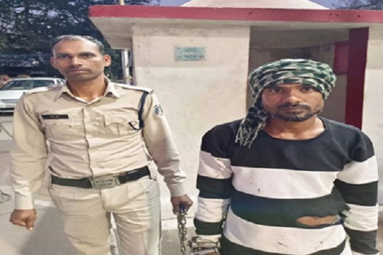 चाकू लहराने वाला बदमाश गिरफ्तार