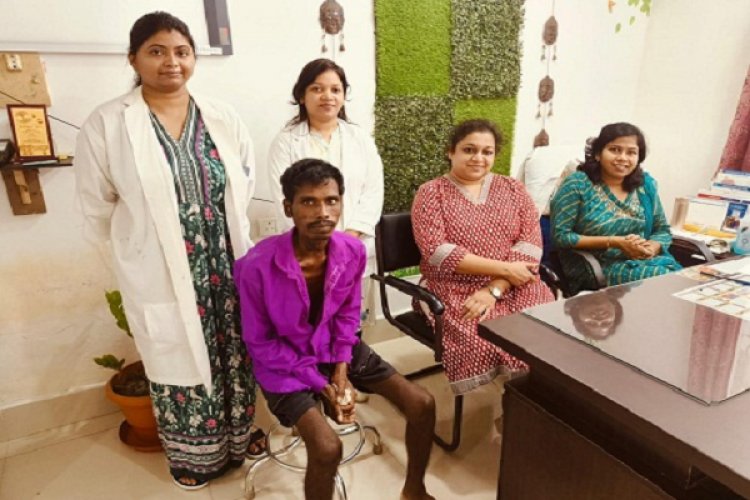 गले में स्वर यंत्र कैंसर से पीडि़त सुशील मुण्डा की ऑपरेशन के बाद लौटी आवाज