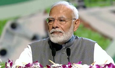 पीएम मोदी ने फर्टिलाइजर कंपनियों के लिए विशेष पैकेज को दी मंजूरी, सस्ते मिलेंगे खाद