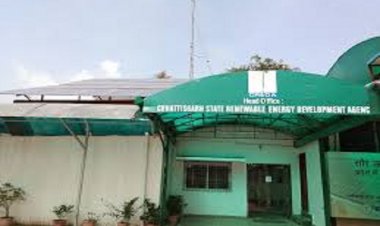 क्रेडा ऑफिस में लेटलतीफी करने वाले अधिकारी और कर्मचारियों पर दिखाये सख्त तेवर