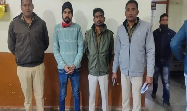 जमीन दिखाने के बहाने युवती से दुष्कर्म