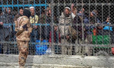 10 हजार से ज्यादा पाकिस्तानियों को ईरान से निकाला, सभी के पासपोर्ट रद्द, सऊदी में भी एक्शन