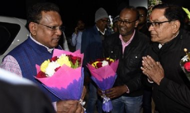 नवपदस्थ सरगुजा संभागायुक्त नरेंद्र कुमार दुग्गा ने पदभार किया ग्रहण