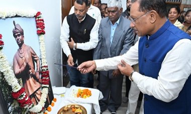 मुख्यमंत्री ने अमर शहीद गेंदसिंह के शहादत दिवस पर उन्हें किया नमन