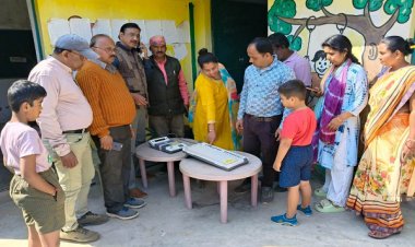 मतदाताओं को जागरुक करने विभिन्न वार्डों में लगाई जा रही ईवीएम प्रदर्शनी