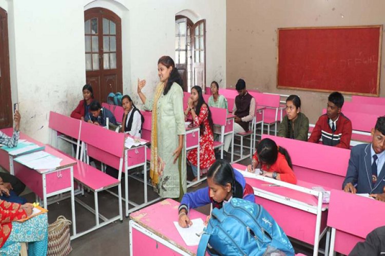 जिला स्तरीय युवा उत्सव में युवाओं ने दिखाई प्रतिभा