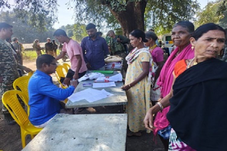 जिले के अत्यंत सुदूर क्षेत्र में पहली बार प्रशासन की पहुंच हुआ संभव