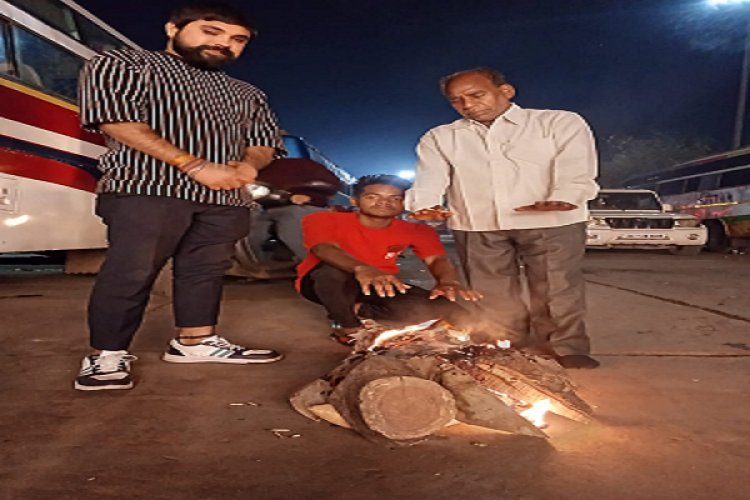 धमतरी के प्रमुख स्थानों पर है अलाव की व्यवस्था