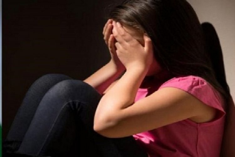 12 साल की छात्रा से दरिंदगी... दो छात्रों ने कई बार किया दुष्कर्म