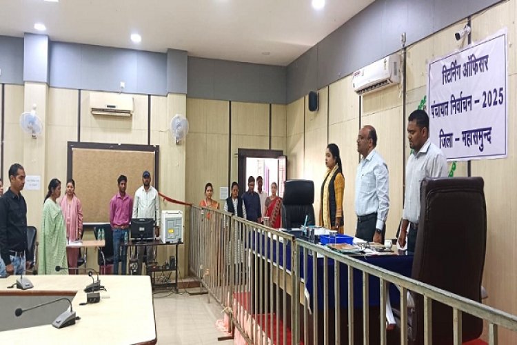 शहीद दिवस पर दो मिनट का मौन धारण कर शहीदों को दी गई श्रद्धांजलि