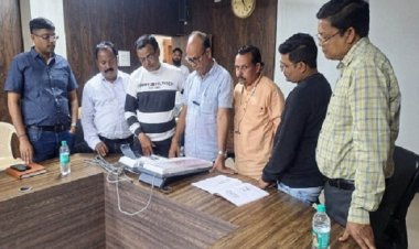 ईव्हीएम से मत डालने मिडिया प्रतिनिधियों का कार्यशाला आयोजित