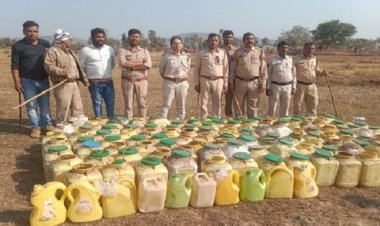 100 लीटर कच्ची शराब व 2400 किग्रा महुआ लाहन जब्त