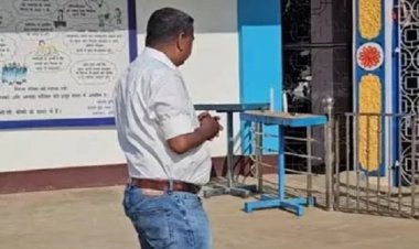 कांग्रेस के महापौर प्रत्याशी डॉ. अजय तिर्की ने किया मतदान