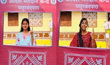 आस्था और रानू ने पहली बार किया मतदान...