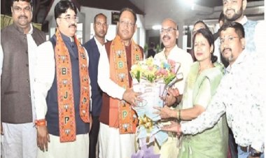 दुर्ग की नव निर्वाचित मेयर व पार्षदों ने की मुख्यमंत्री साय से मुलाकात