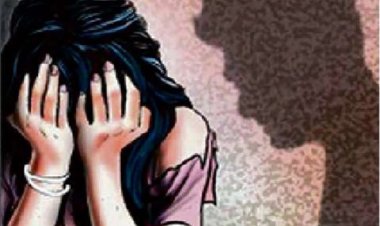 MP में दुष्कर्म का आरोपी तहसीलदार फरार… पुलिस ने रखा 5 हजार का इनाम, तो पीड़‍िता बोली- 'उसे लाने वाले को मैं दूंगी 50 हजार...’