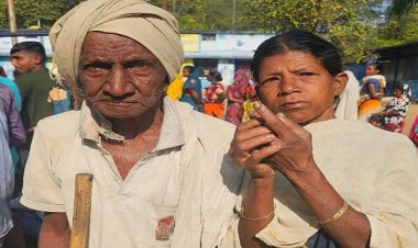 बुजुर्ग मतदाताओं ने उत्साह पूर्वक किया मतदान