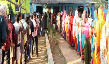 भैरमगढ़ जनपद पंचायत में 60 ग्राम पंचायतों के लिए 89 केंद्रों में वोटिंग जारी