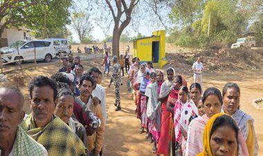 लुण्ड्रा-बतौली में तृतीय व अंतिम चरण का मतदान जारी