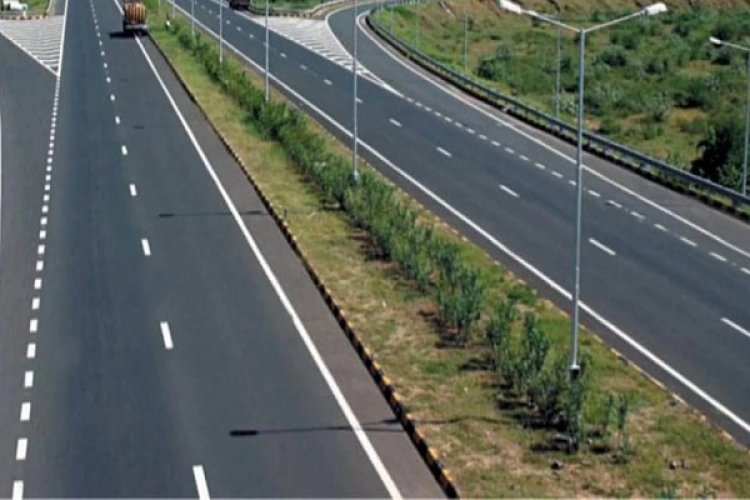 इंदौर में एक बार बनने के बाद सड़क खोदी तो होगी वसूली