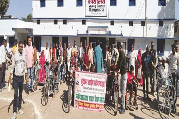 बीएसपी प्रबंधन ने कटनी में किया दिव्यांगजनों को कृत्रिम अंग और अन्य उपकरणों का वितरण