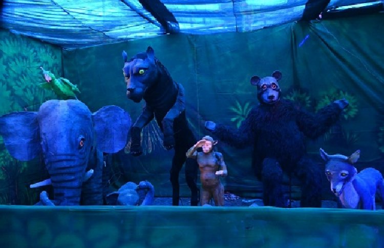 बच्चों के बीच आकर्षण का केन्द्र बना- मोंगली और बघीरा