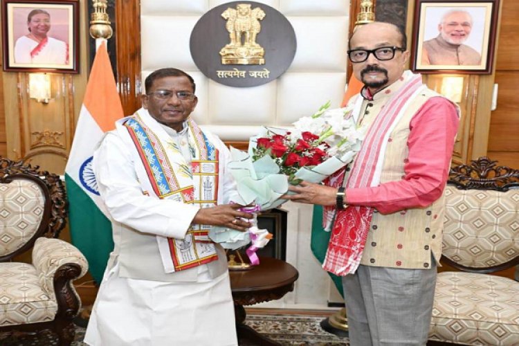 राज्यपाल डेका ने असम के राज्यपाल आचार्य से की भेंट