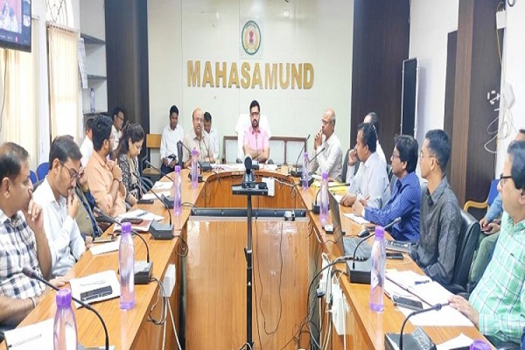 समय सीमा की बैठक में कलेक्टर ने दिए किसान पंजीयन में तेजी लेन के निर्देश