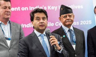 एमडब्ल्यूसी 2025 में शामिल हुए ज्योतिरादित्य सिंधिया, टॉप लेवल सीईओ से की मुलाकात