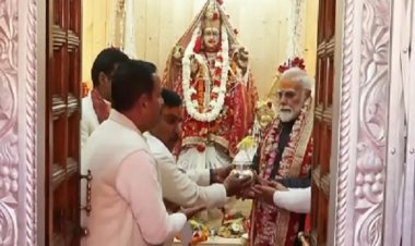 उत्तराखंड के हर्षिल पहुंचे पीएम मोदी, मुखीमठ में की मां गंगा की पूजा-अर्चना