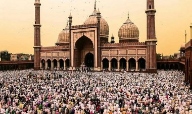 उत्तर से लेकर दक्षिण भारत तक धूमधाम से मनाई जा रही ईद