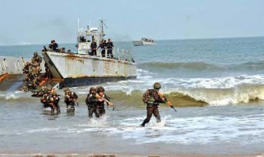 भारत-अमेरिकी सेनाओं ने जल-थल आक्रमण का किया प्रदर्शन