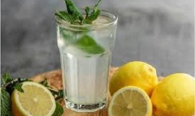 सुबह खाली पेट पिएं ये देसी ड्रिंक्स, वजन होगा तेजी से कम