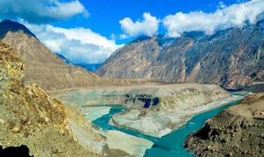 भारत क्या सिंधु और बाक़ी नदियों का पानी पाकिस्तान में बहने से रोक सकता है?