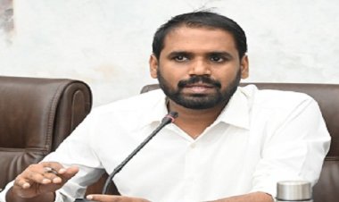 सुशासन तिहार के आवेदनों के निराकरण की हुई गहन समीक्षा