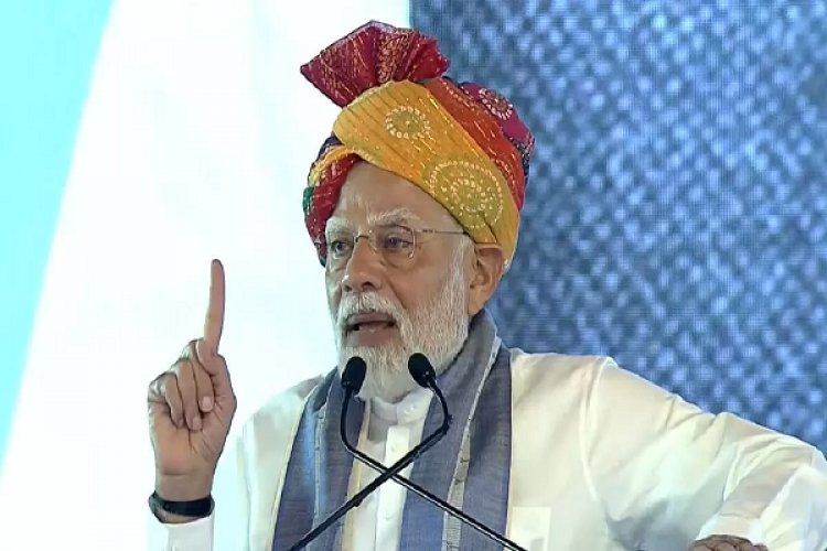 'मुस्लिम भाइयों को पंक्चर नहीं बनाना पड़ता...', वक्फ संपत्ति का जिक्र कर पीएम मोदी ने ऐसा क्यों कहा?