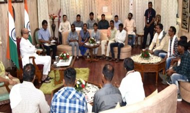 नक्सल प्रभावितों को हर संभव सहायता दी जाएगी : राज्यपाल डेका