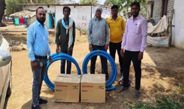 सुशासन तिहार में चंदाराम जांगड़े और टकेश्वर केंवट को मिला सिंचाई पंप