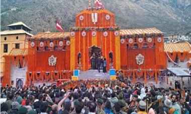 बदरीनाथ मंदिर के कपाट खुले, बड़ी संख्या में उमड़े श्रद्धालु, सीएम धामी ने भी की पूजा-अर्चना